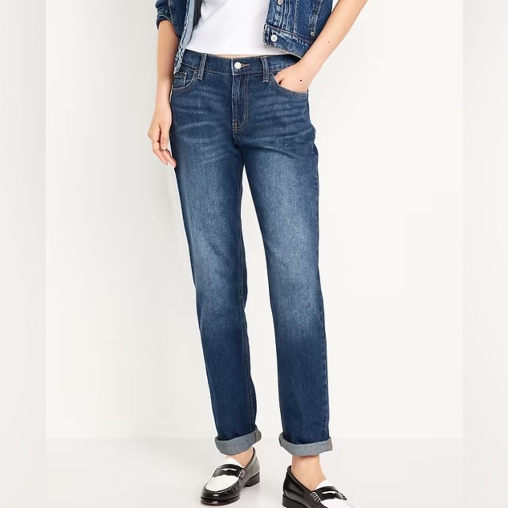 NWT Old Navy Mid-Rise Wow Boyfriend Straight Jeans size 12